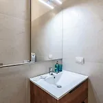 Host4u - Tresanda In Center Apartman Brescia