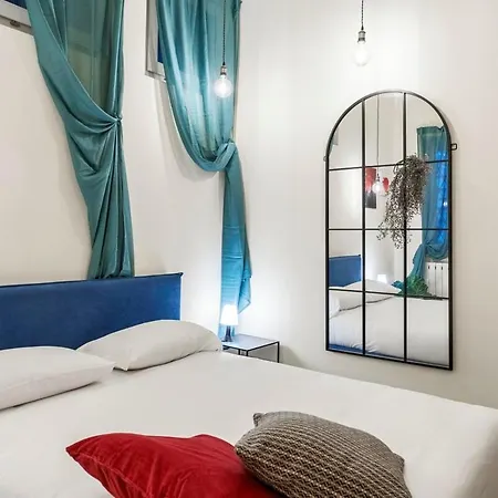 Host4u - Tresanda In Center Apartment